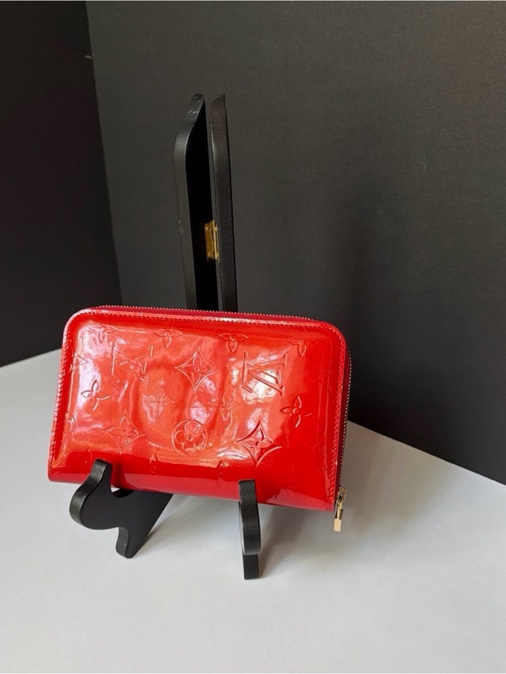 Louis Vuitton - Cherry Red Vernis Zip Wallet/Passport - Embossed Monogram GHW